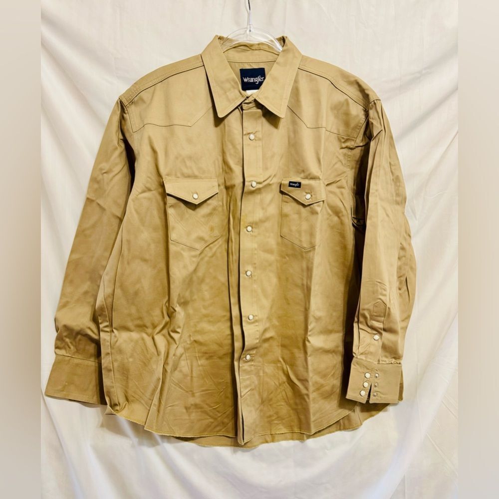 Wrangler Men's Tan and Khaki Shirt